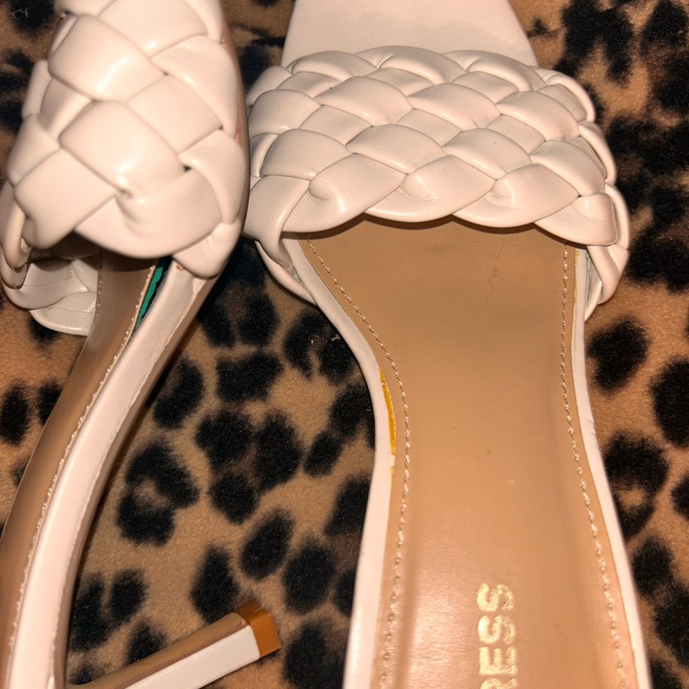 Express Women's White Braided Sandals - Picture 2 of 4
